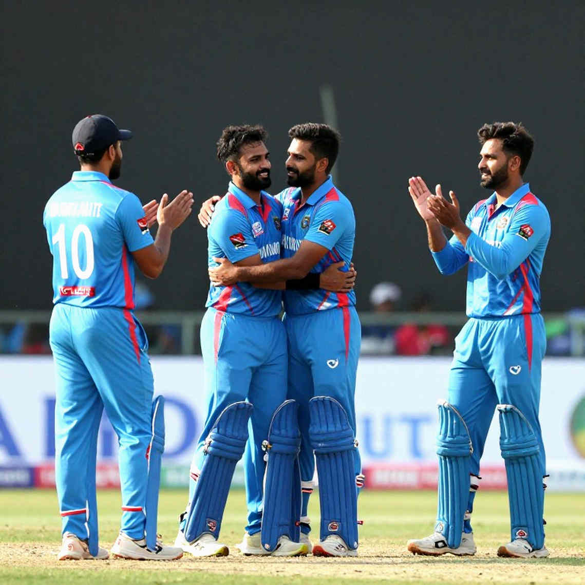 এশিয়ার টি-টোয়েন্টি তাড়া মরে সাতে থেকে পনেরোতে, ডেথ ওভারে নয়