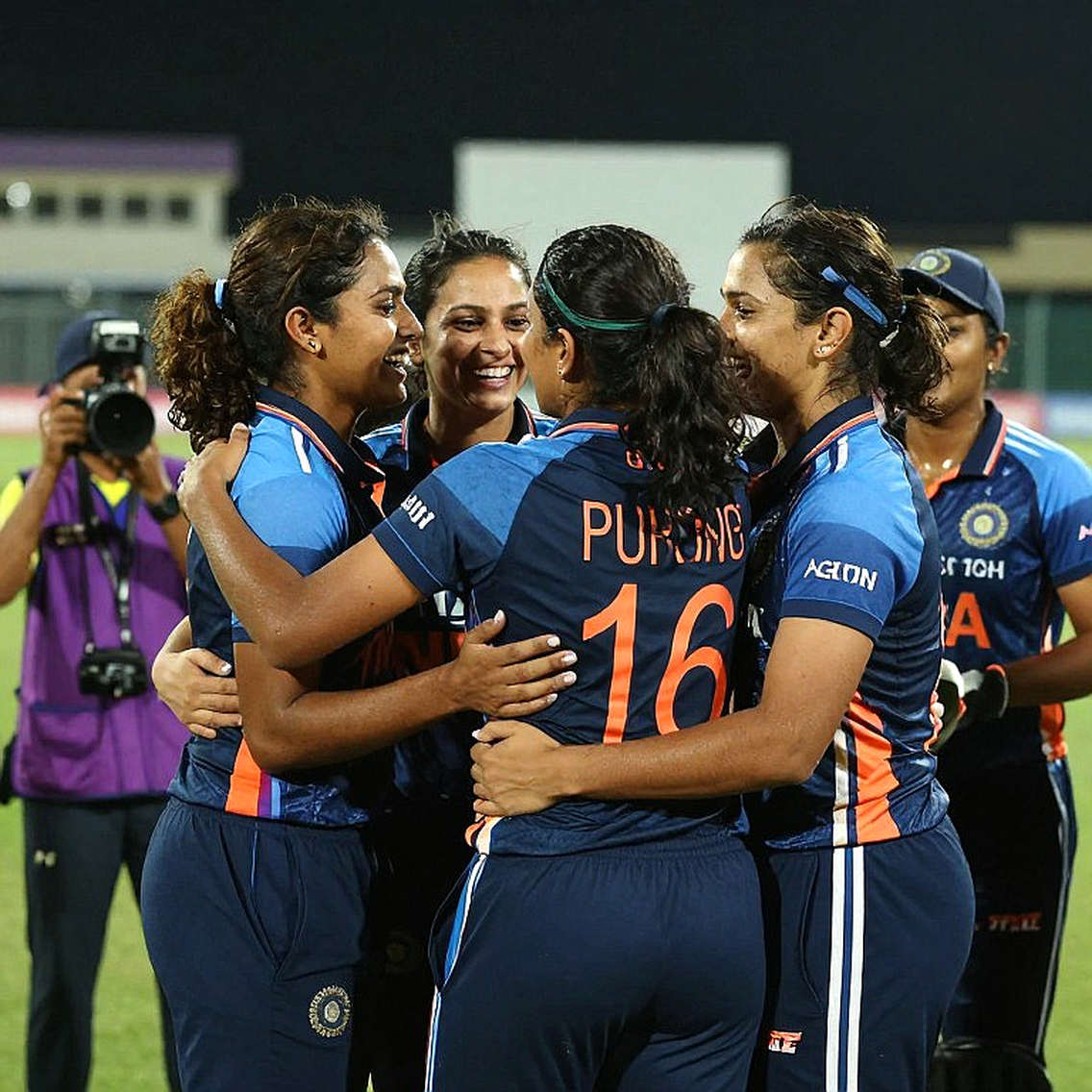 ৪৩ ওভার হারিয়ে ইনিংস ও ৩১ রান: ফলো-অনের হিসাব আর বোল্যান্ডের ১৬৬ বল